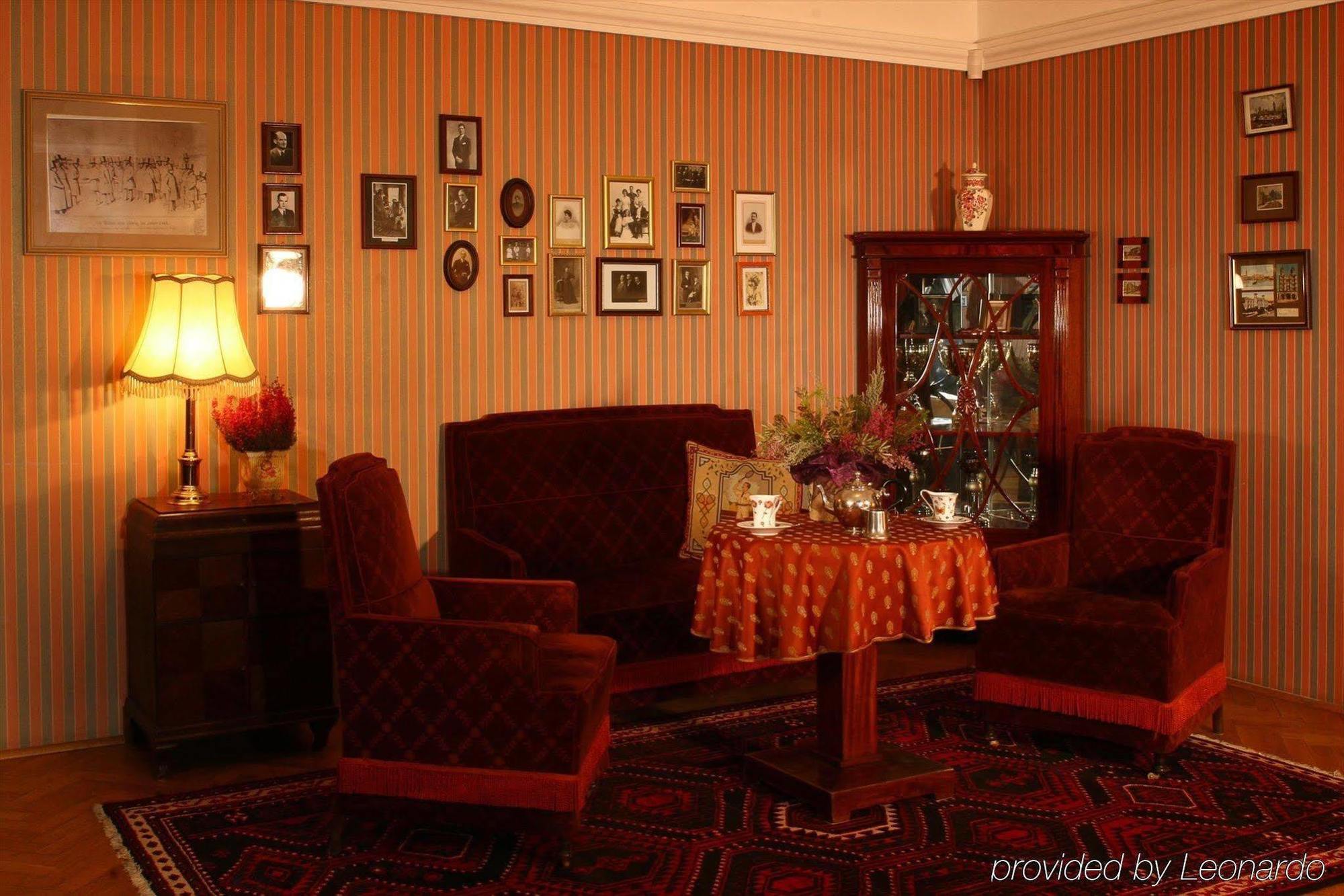 Lezno Palace Interior foto